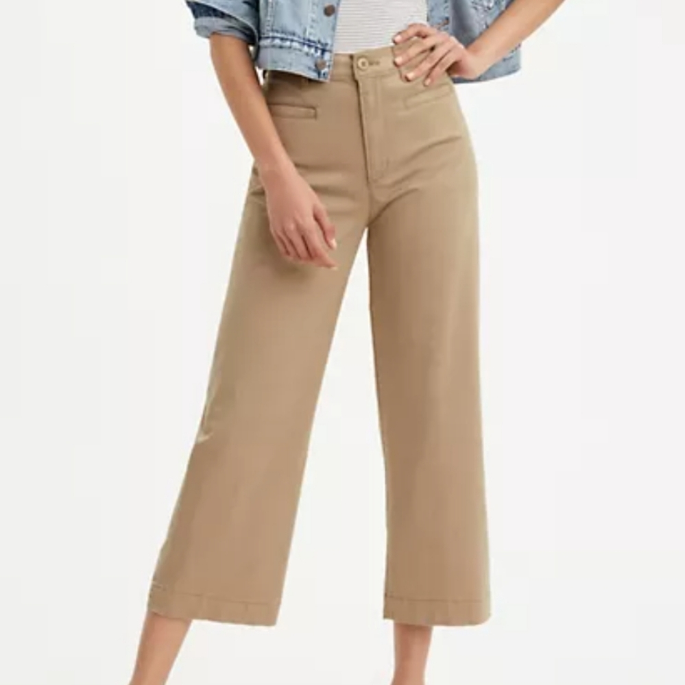 Levi's ribcage wide leg crop in khaki